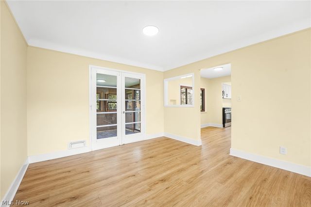 6370 Manchester Road, Parma, OH 44129