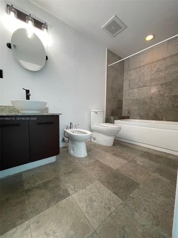 3029 NE 188th St 907, Aventura, FL 33180