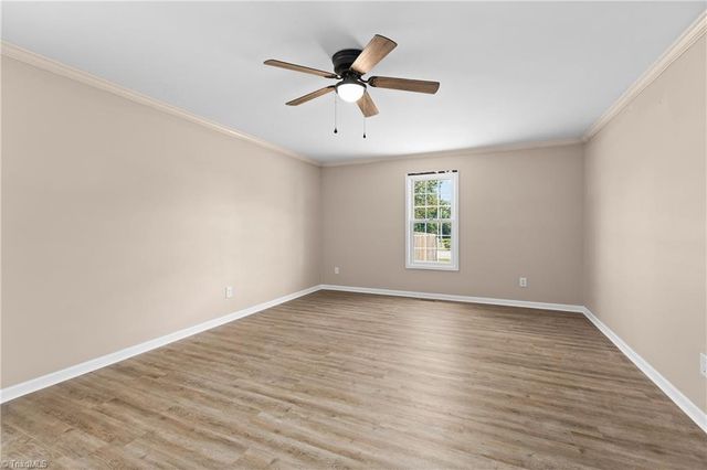 565 Adams Gate Road, Winston-salem, NC 27107