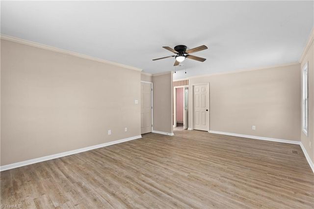 565 Adams Gate Road, Winston-salem, NC 27107