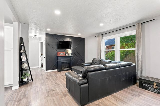 2014 E Cataldo Ave, Spokane, WA 99202