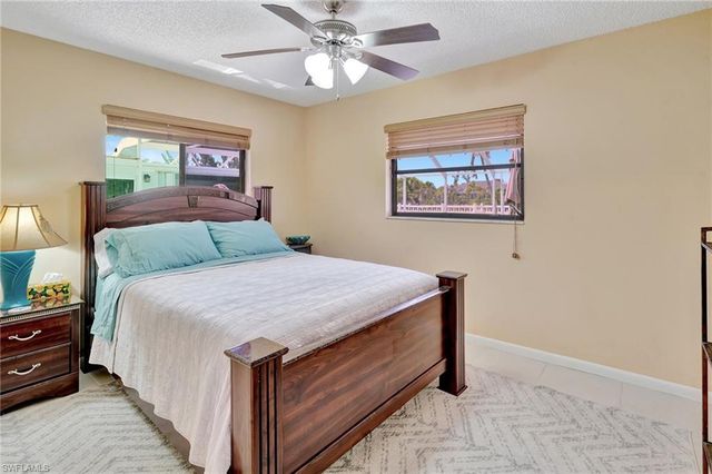 423 SE 17th ST, Cape Coral, FL 33990