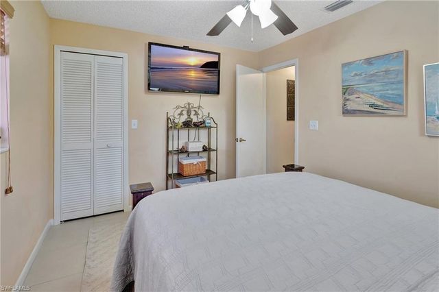 423 SE 17th ST, Cape Coral, FL 33990