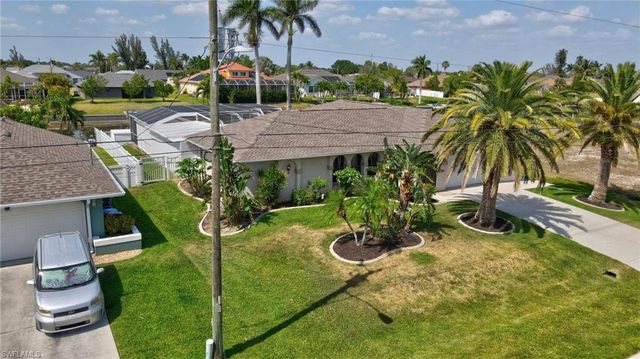 423 SE 17th ST, Cape Coral, FL 33990