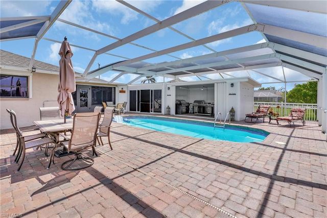 423 SE 17th ST, Cape Coral, FL 33990