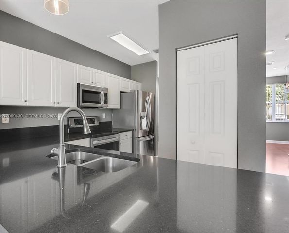 2928 SE 2nd Street 3, Homestead, FL 33033