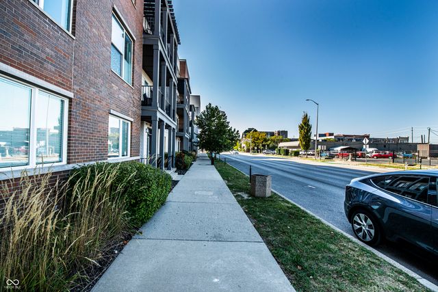 727 N Illinois Street 101, Indianapolis, IN 46204