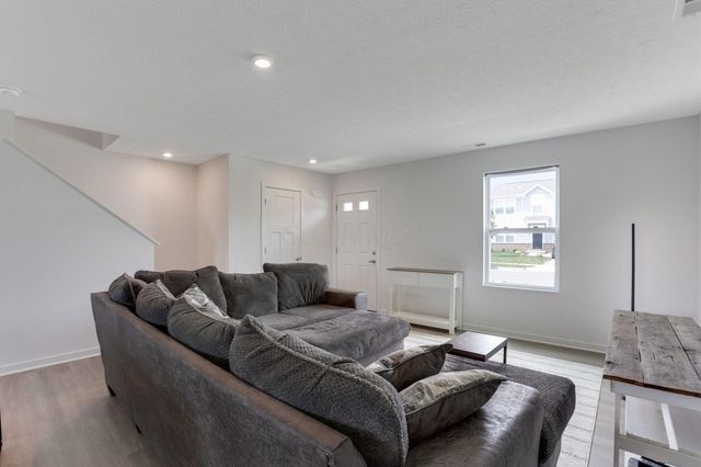 111 Boutot Street, Ashville, OH 43103