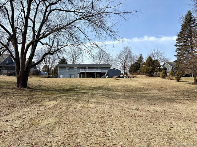 4329 Mohawk Trail, Raisin Township, MI 49221