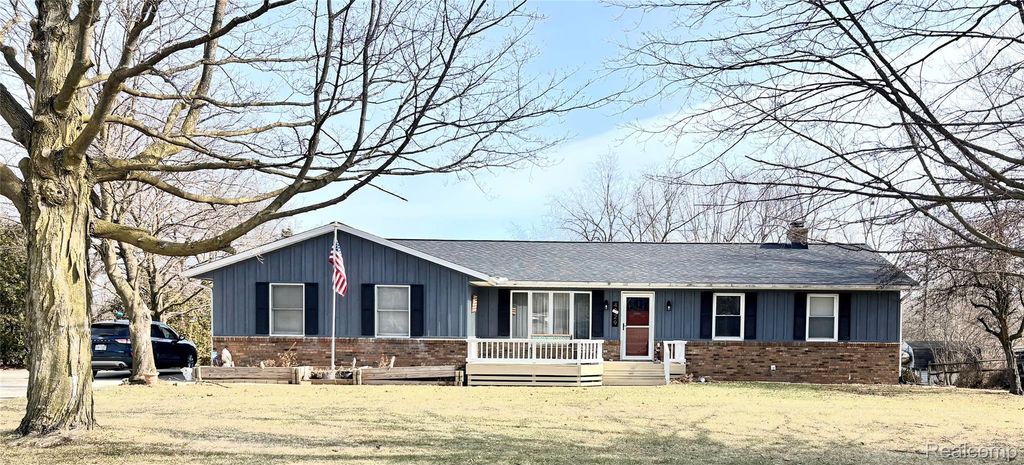 4329 Mohawk Trail, Raisin Township, MI 49221