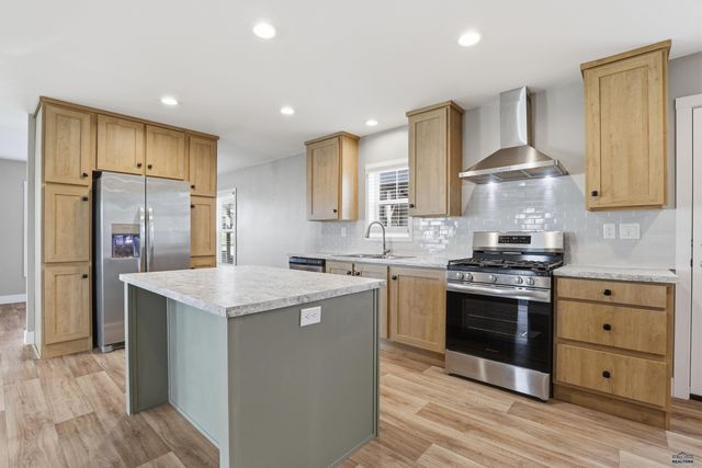 1717 E PHILADELPHIA, Rapid City, SD 57701