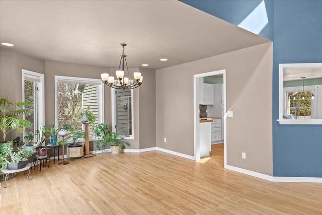 4413 Magna Vista DRIVE, Jackson, WI 53037