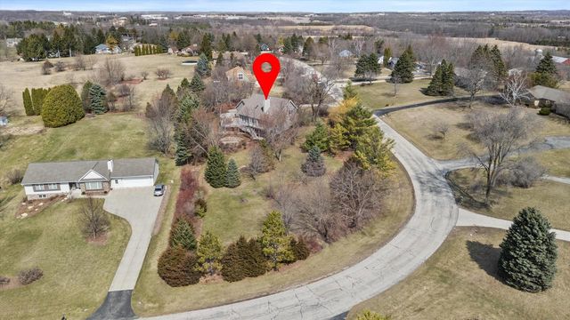 4413 Magna Vista DRIVE, Jackson, WI 53037