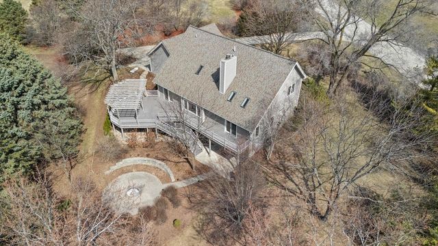 4413 Magna Vista DRIVE, Jackson, WI 53037