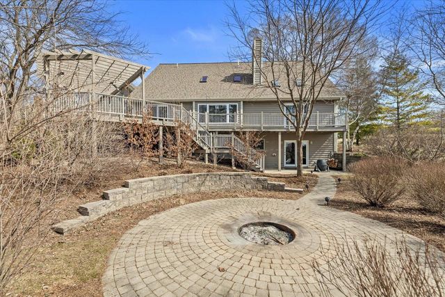 4413 Magna Vista DRIVE, Jackson, WI 53037