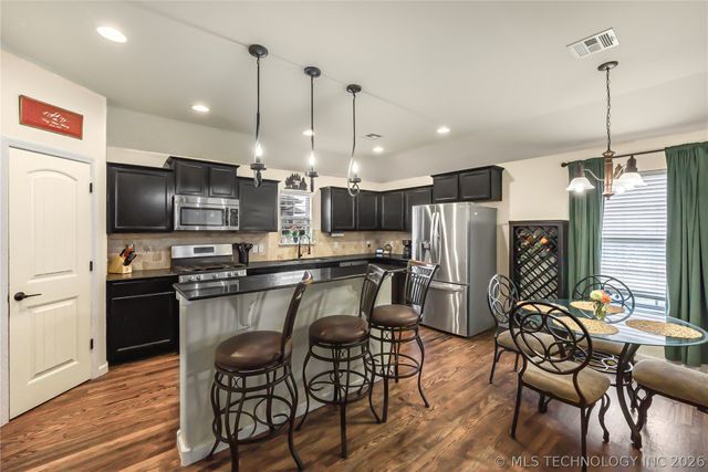 3341 S 208th East Avenue, Broken Arrow, OK 74014