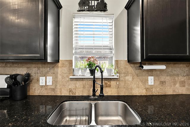 3341 S 208th East Avenue, Broken Arrow, OK 74014