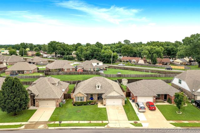 3341 S 208th East Avenue, Broken Arrow, OK 74014