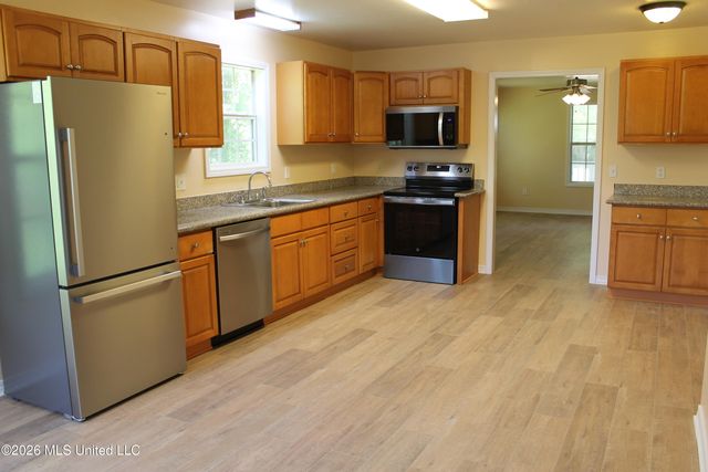 3413 Bream Street, Gautier, MS 39553