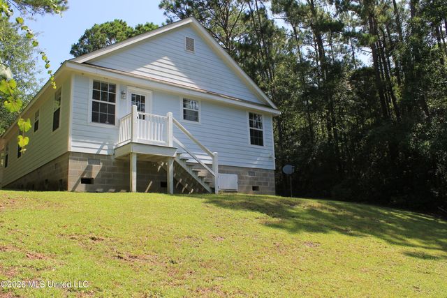 3413 Bream Street, Gautier, MS 39553