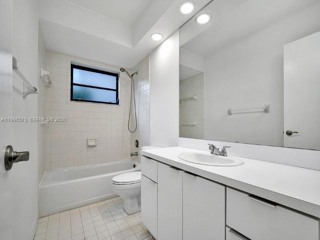 6417 SW 135th Ave, Miami, FL 33183