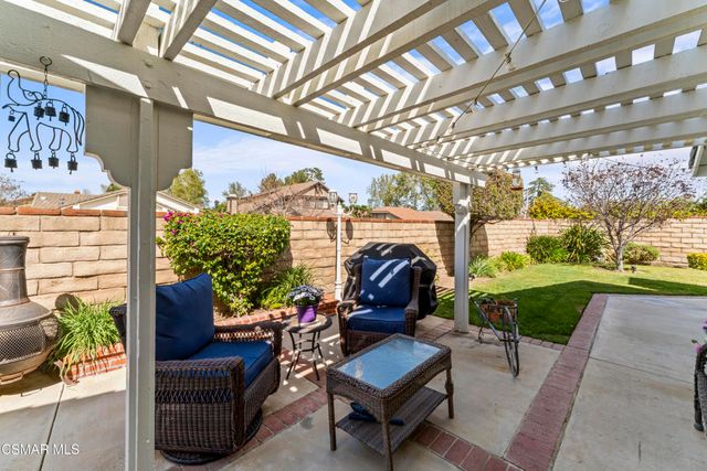 25772 Calle Court, Valencia, CA 91355