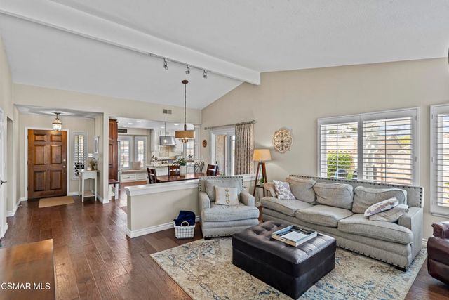 25772 Calle Court, Valencia, CA 91355