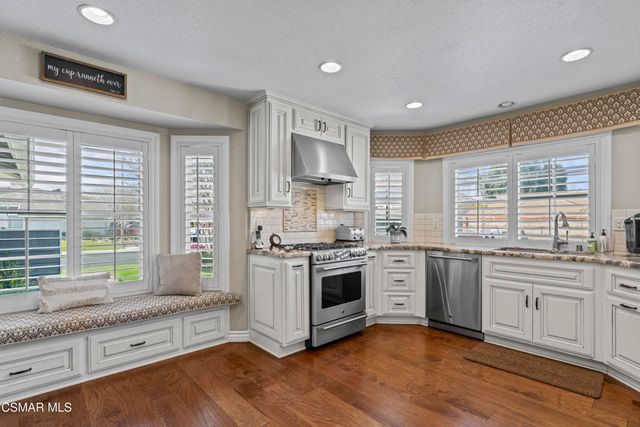 25772 Calle Court, Valencia, CA 91355