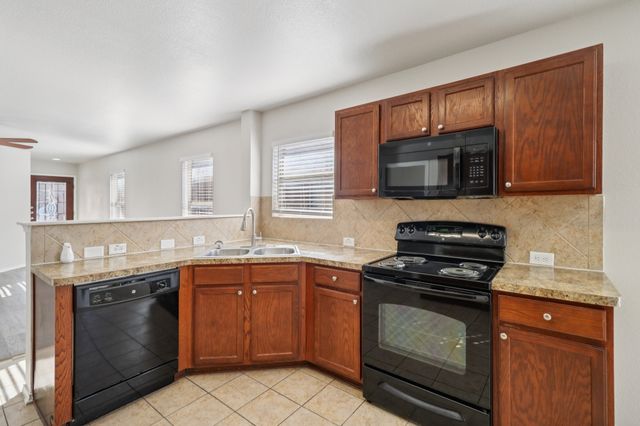 9013 Sun Haven Way, Fort Worth, TX 76244