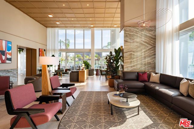 230 W Olympic Boulevard PH 3, Los Angeles, CA 90015