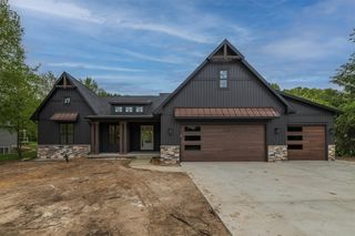 9898 Windflower Lane, Portage, MI 49024