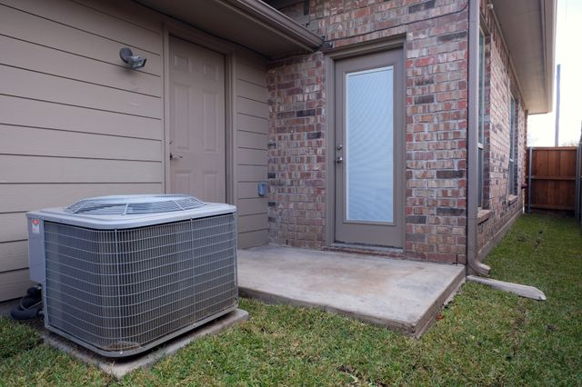 3003 Allister Street, Dallas, TX 75229