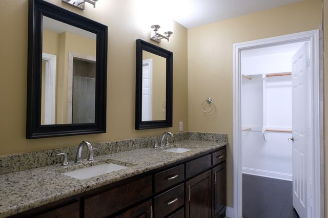 3003 Allister Street, Dallas, TX 75229