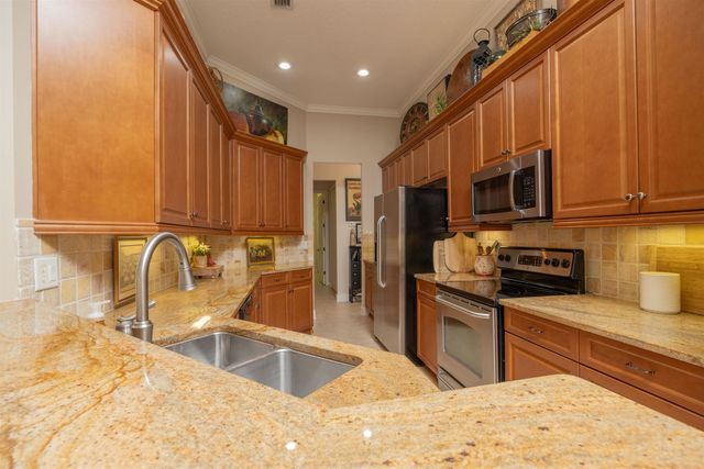 1160 Inverness Dr, St Augustine, FL 32092