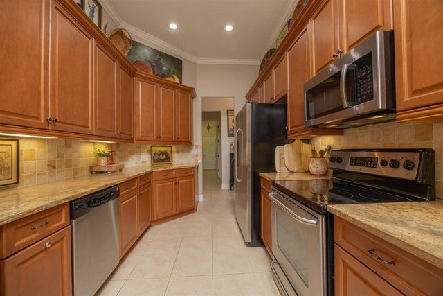 1160 Inverness Dr, St Augustine, FL 32092