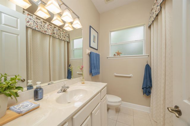 1160 Inverness Dr, St Augustine, FL 32092