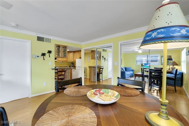 780 10th AVE S 22, Naples, FL 34102