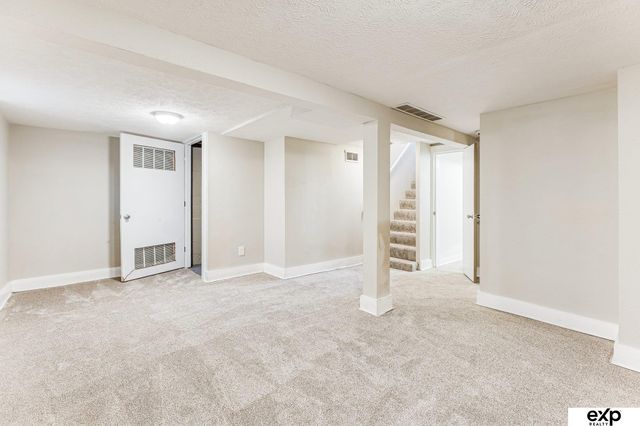 612 Avenue C, Plattsmouth, NE 68048