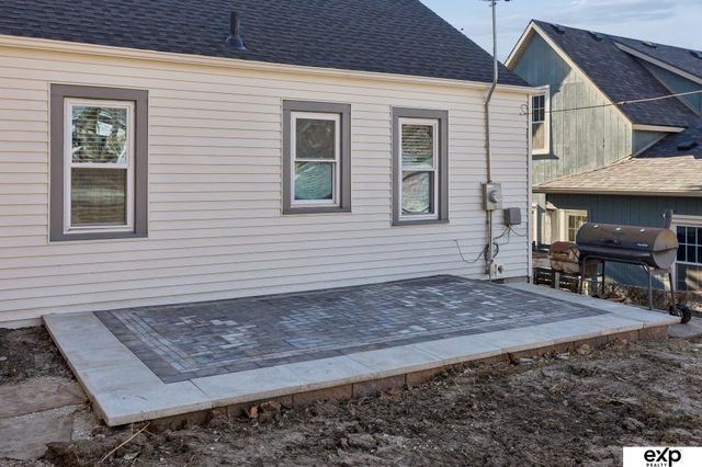 612 Avenue C, Plattsmouth, NE 68048