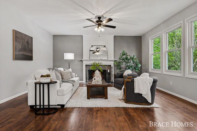 4570 Gascony Drive SE, Grand Rapids, MI 49546