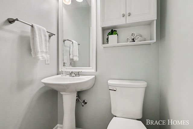 4570 Gascony Drive SE, Grand Rapids, MI 49546
