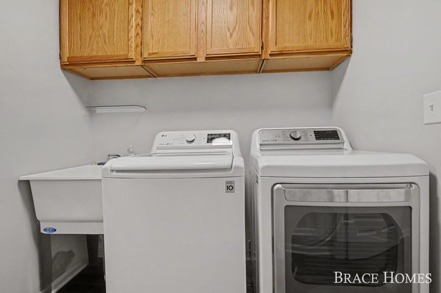 4570 Gascony Drive SE, Grand Rapids, MI 49546