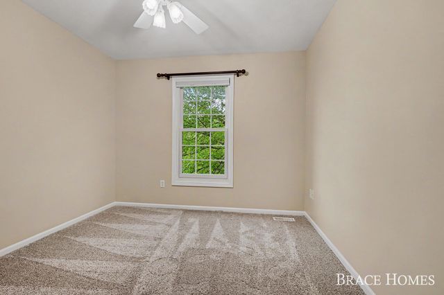 4570 Gascony Drive SE, Grand Rapids, MI 49546