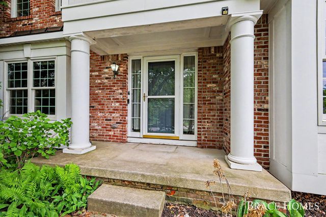4570 Gascony Drive SE, Grand Rapids, MI 49546
