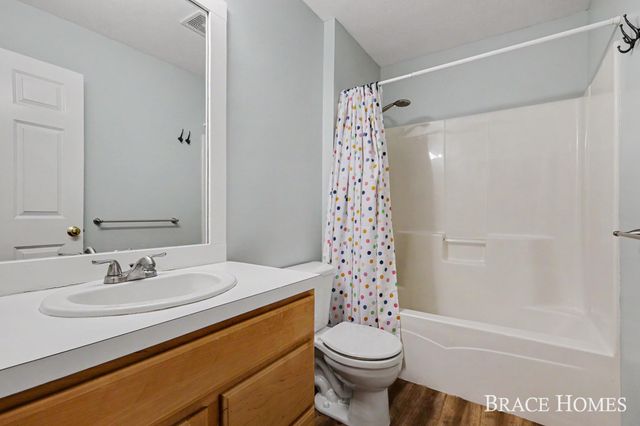 4570 Gascony Drive SE, Grand Rapids, MI 49546
