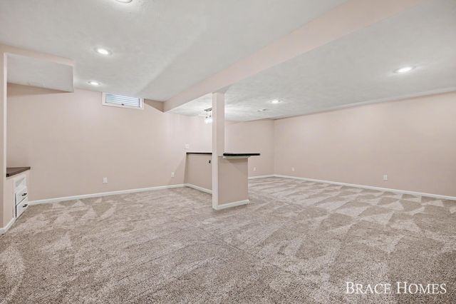 4570 Gascony Drive SE, Grand Rapids, MI 49546
