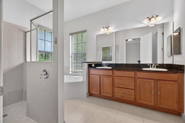 10429 STAPELEY DR, Orlando, FL 32832