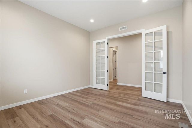 1323 White Cliffs St, Middleton, ID 83644