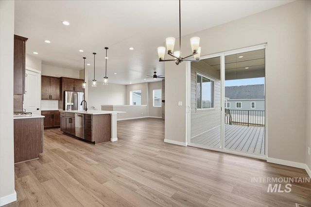 1323 White Cliffs St, Middleton, ID 83644