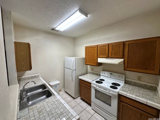 12206 Stoney Spur, San Antonio, TX 78247